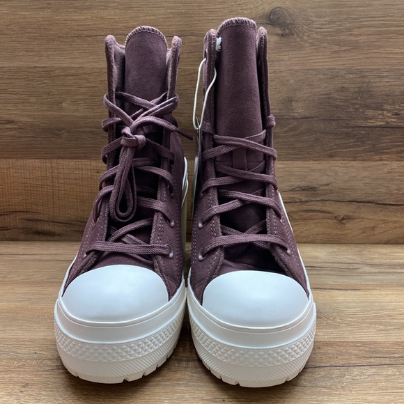 CONVERSE  CHUCK 70 DELUXE HI BRAND 🔥 NEW - Picture 3 of 8